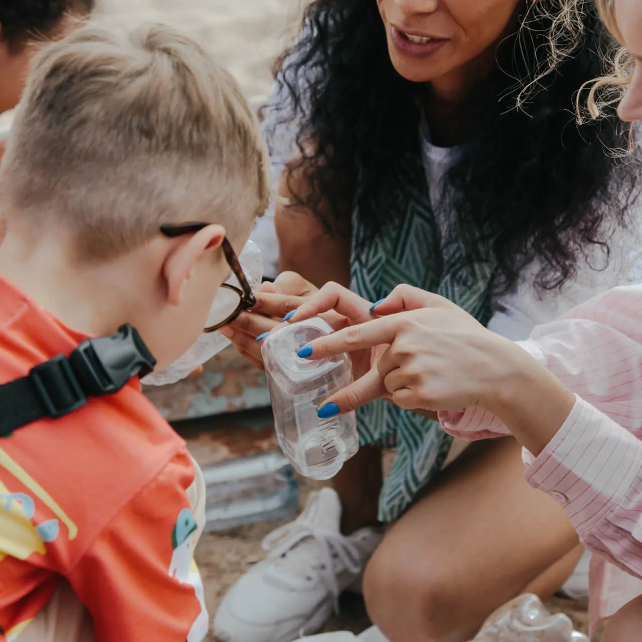 children learning about recycling